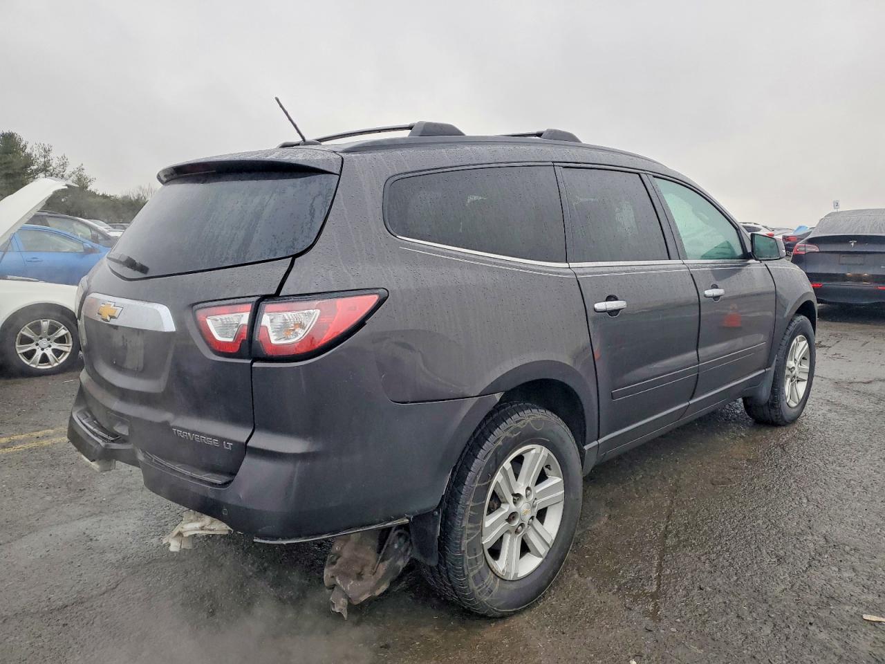 2014 CHEVROLET TRAVERSE LT photo 3