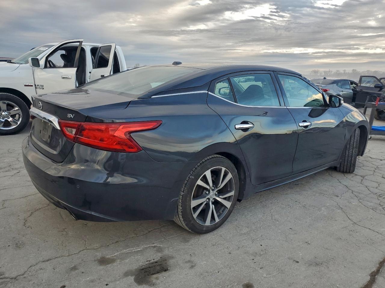 2017 NISSAN MAXIMA 3.5S photo 3