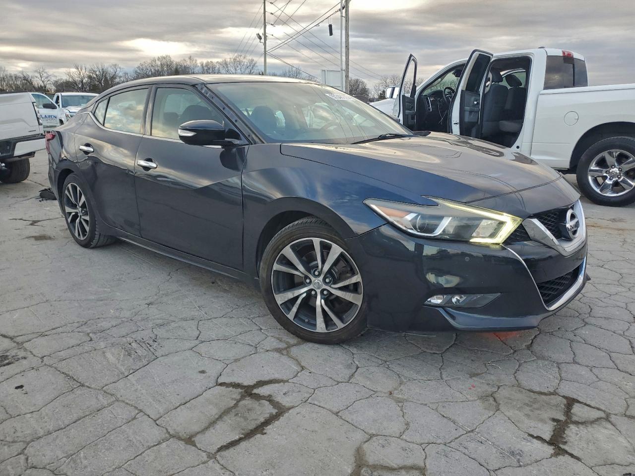 2017 NISSAN MAXIMA 3.5S photo 4