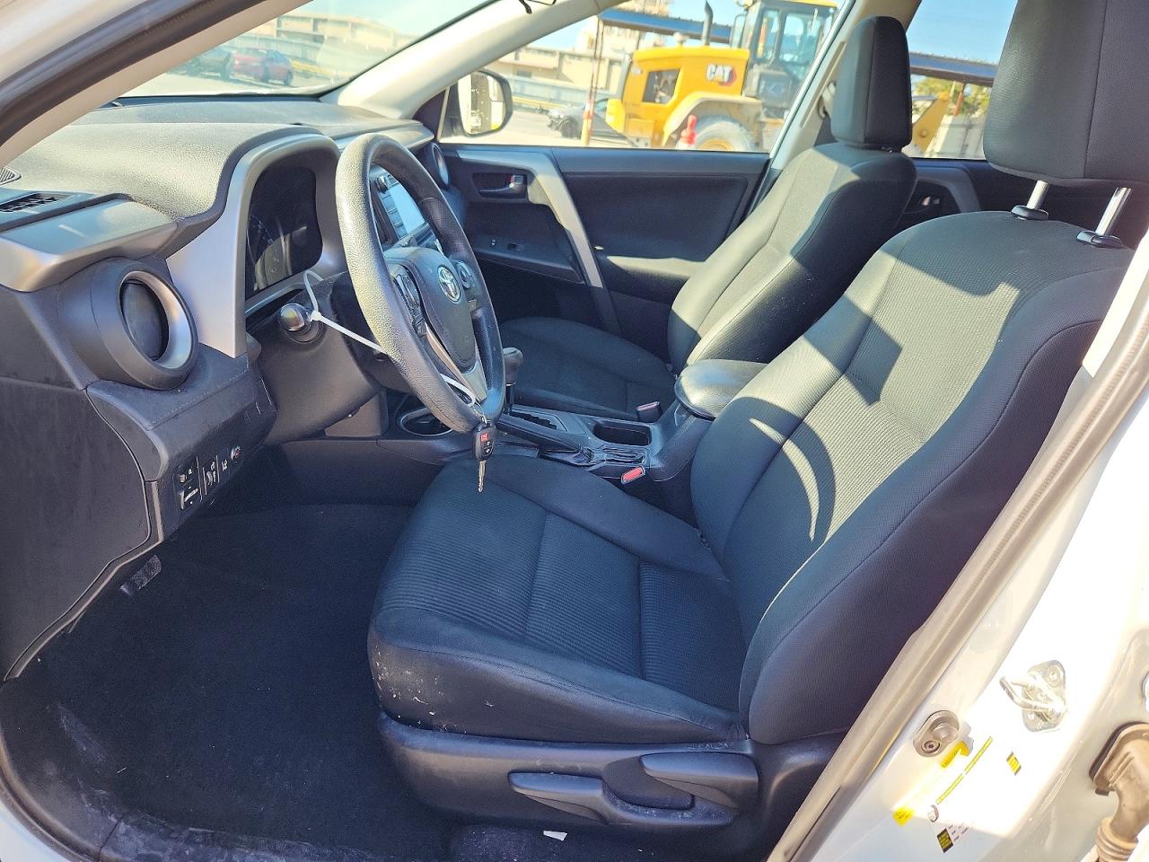 2017 TOYOTA RAV4 LE photo 7