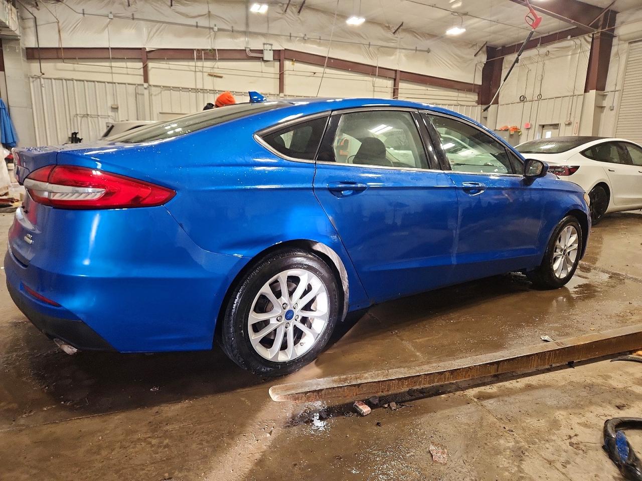 2020 FORD FUSION SE photo 5