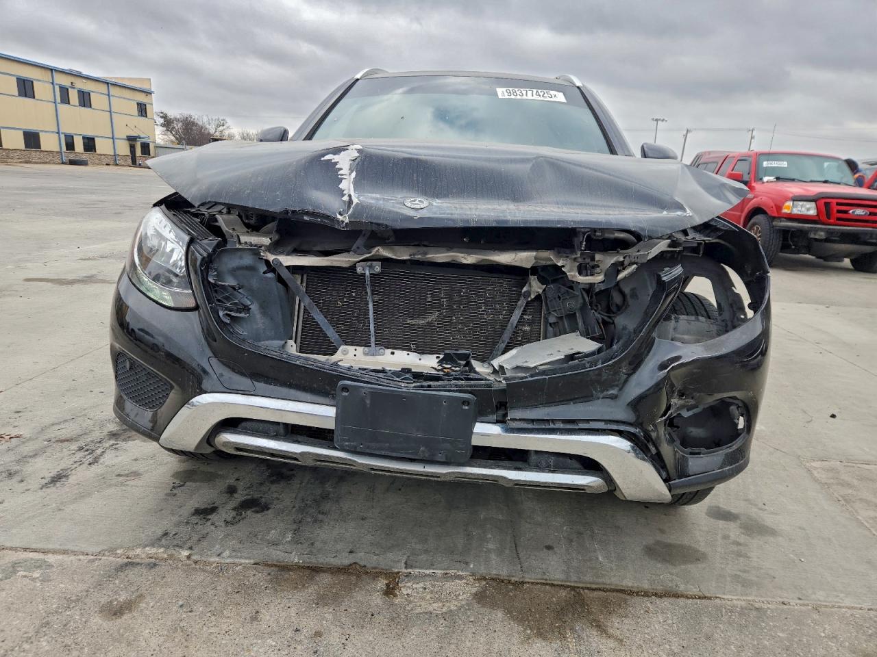 2018 MERCEDES-BENZ GLC 300 photo 5
