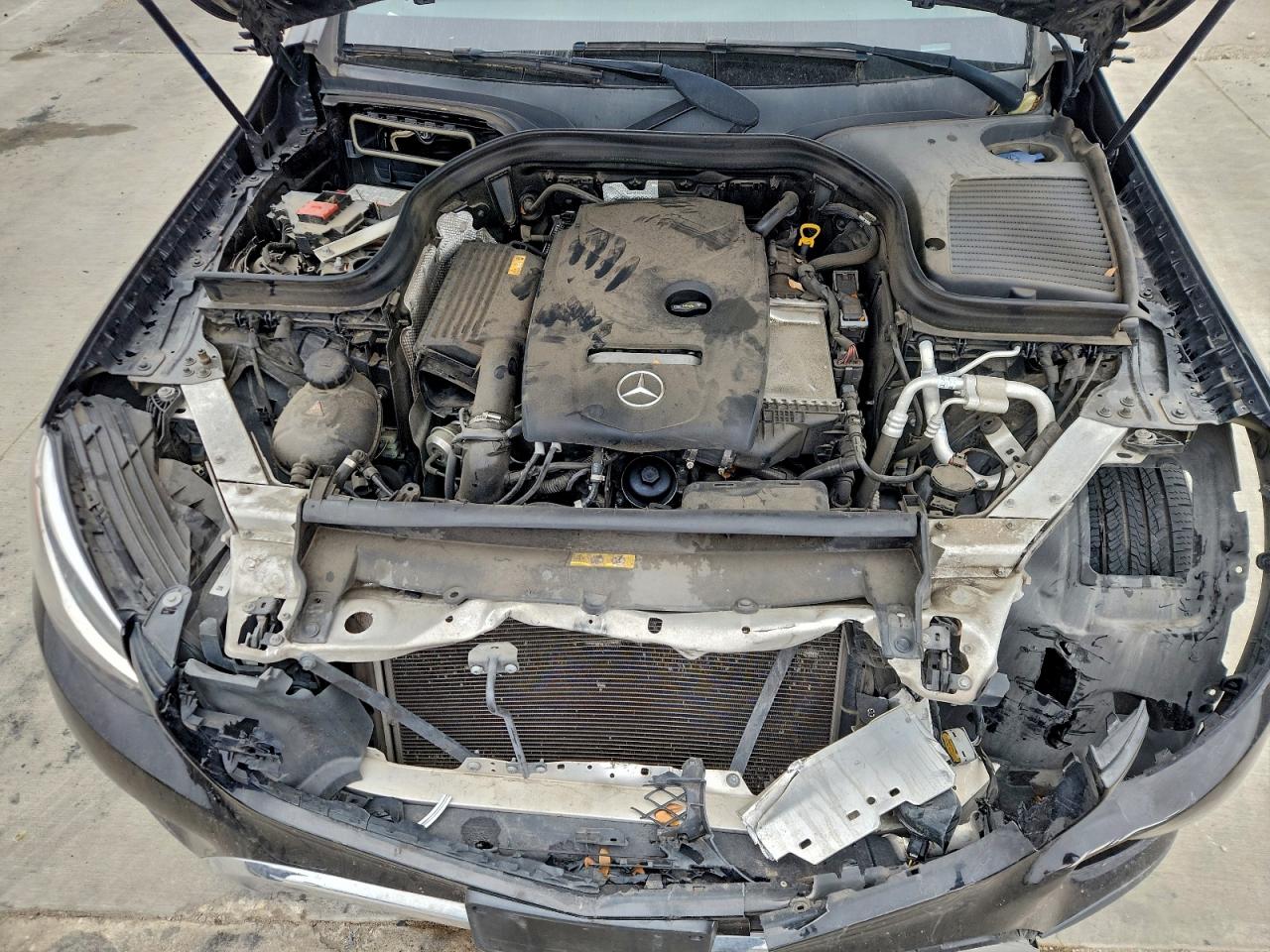 2018 MERCEDES-BENZ GLC 300 photo 11