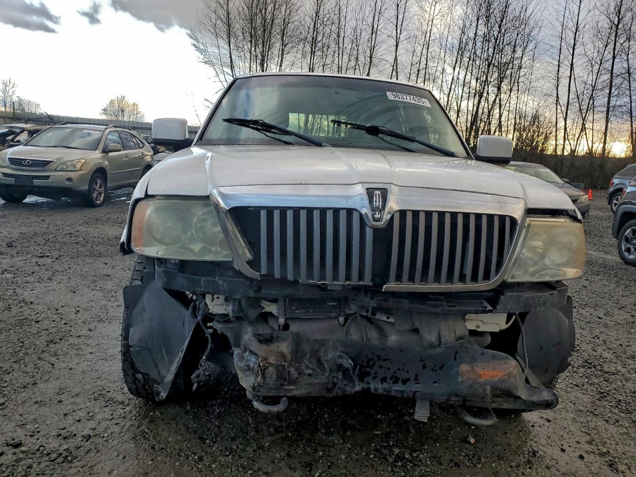 2003 LINCOLN NAVIGATOR photo 5