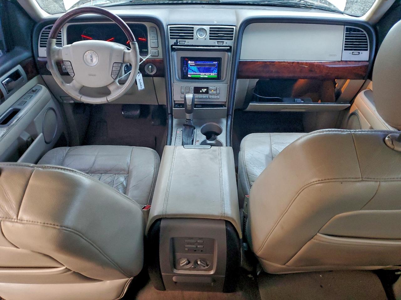 2003 LINCOLN NAVIGATOR photo 8