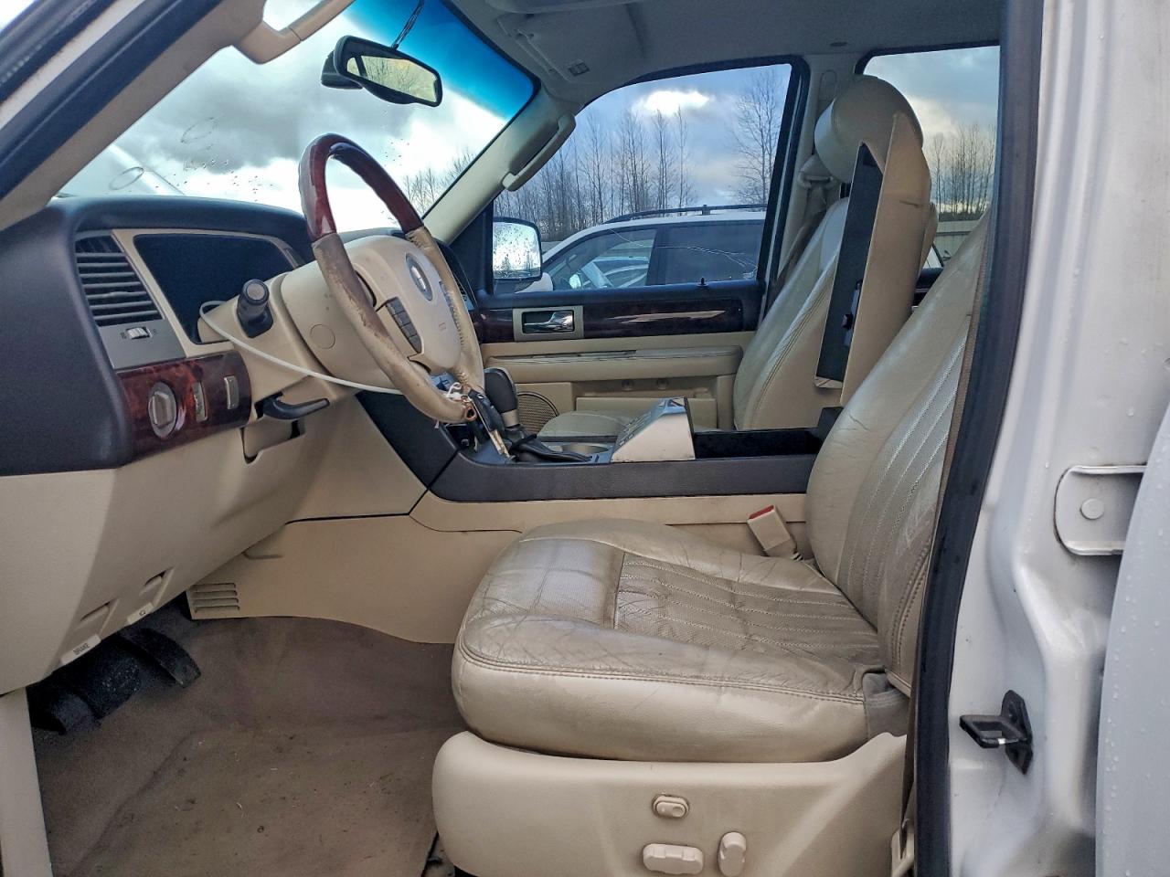 2003 LINCOLN NAVIGATOR photo 7