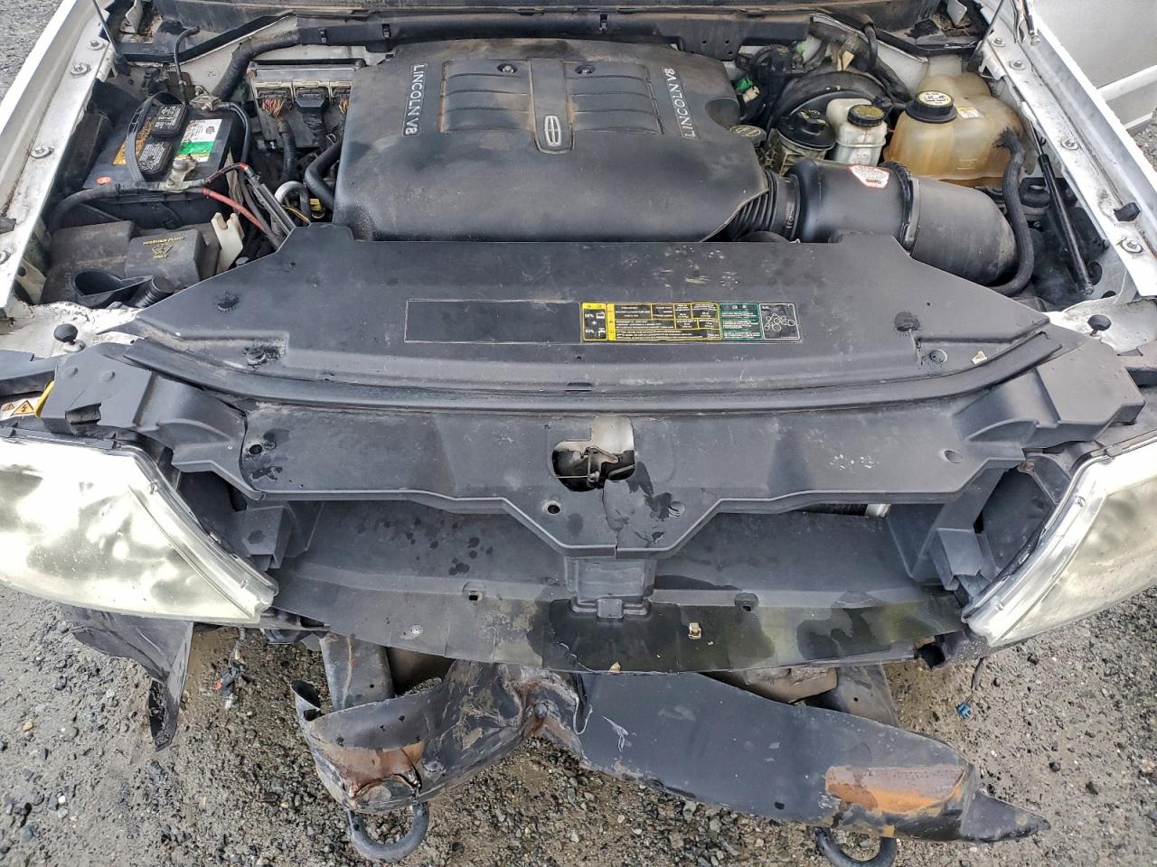 2003 LINCOLN NAVIGATOR photo 12