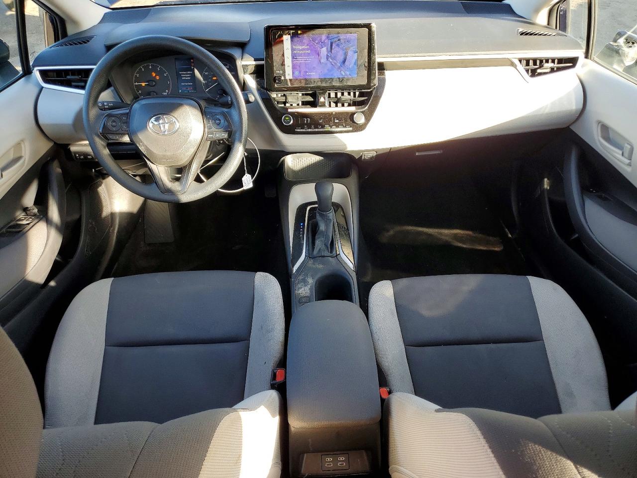 2024 TOYOTA COROLLA LE photo 8
