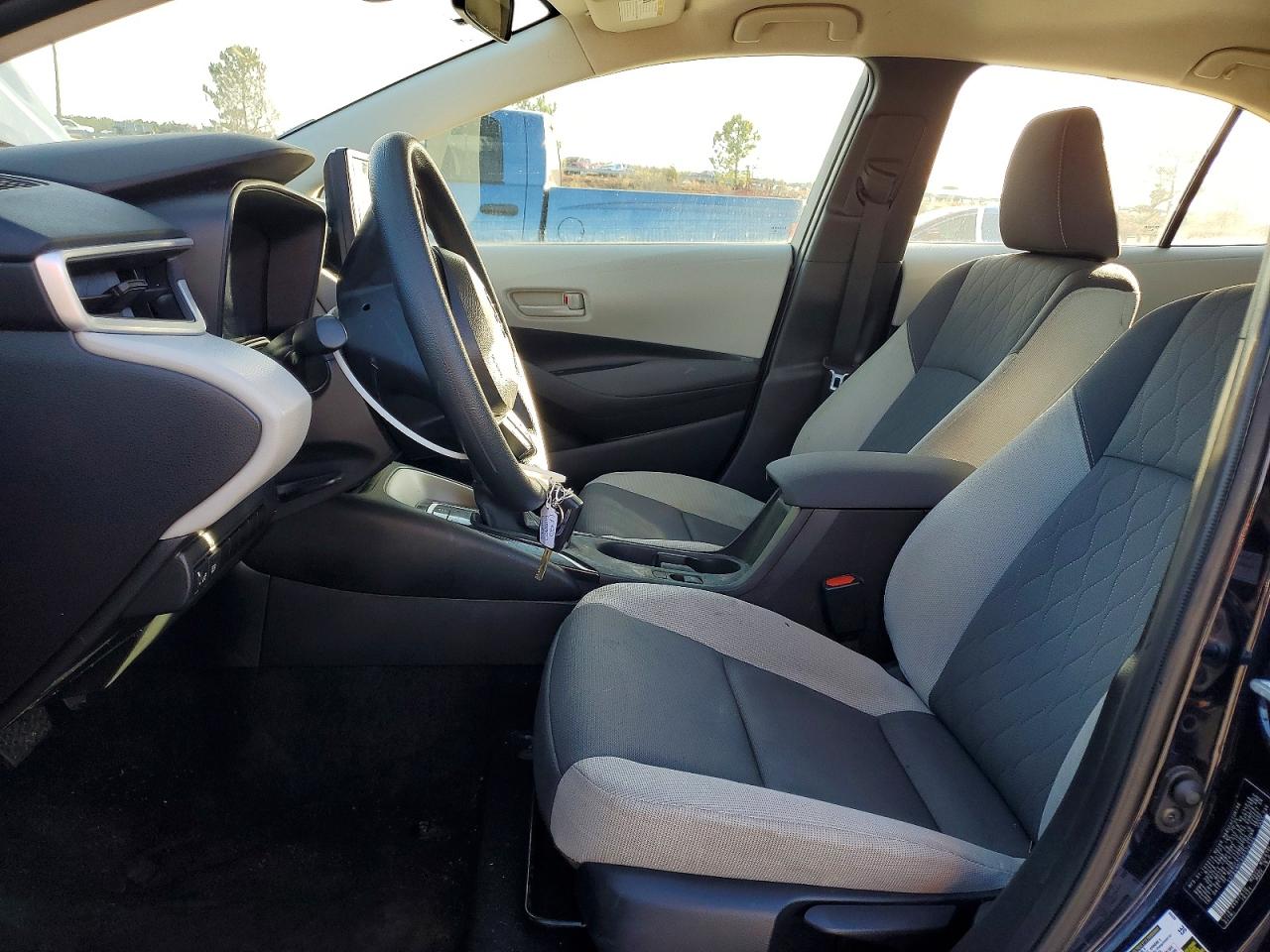2024 TOYOTA COROLLA LE photo 7