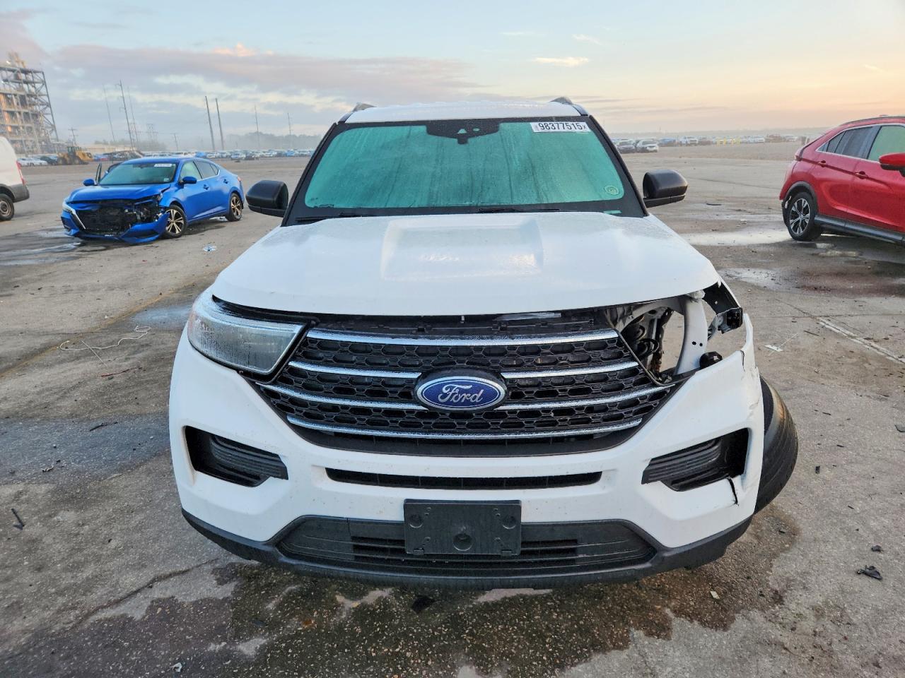 2021 FORD EXPLORER XLT photo 5