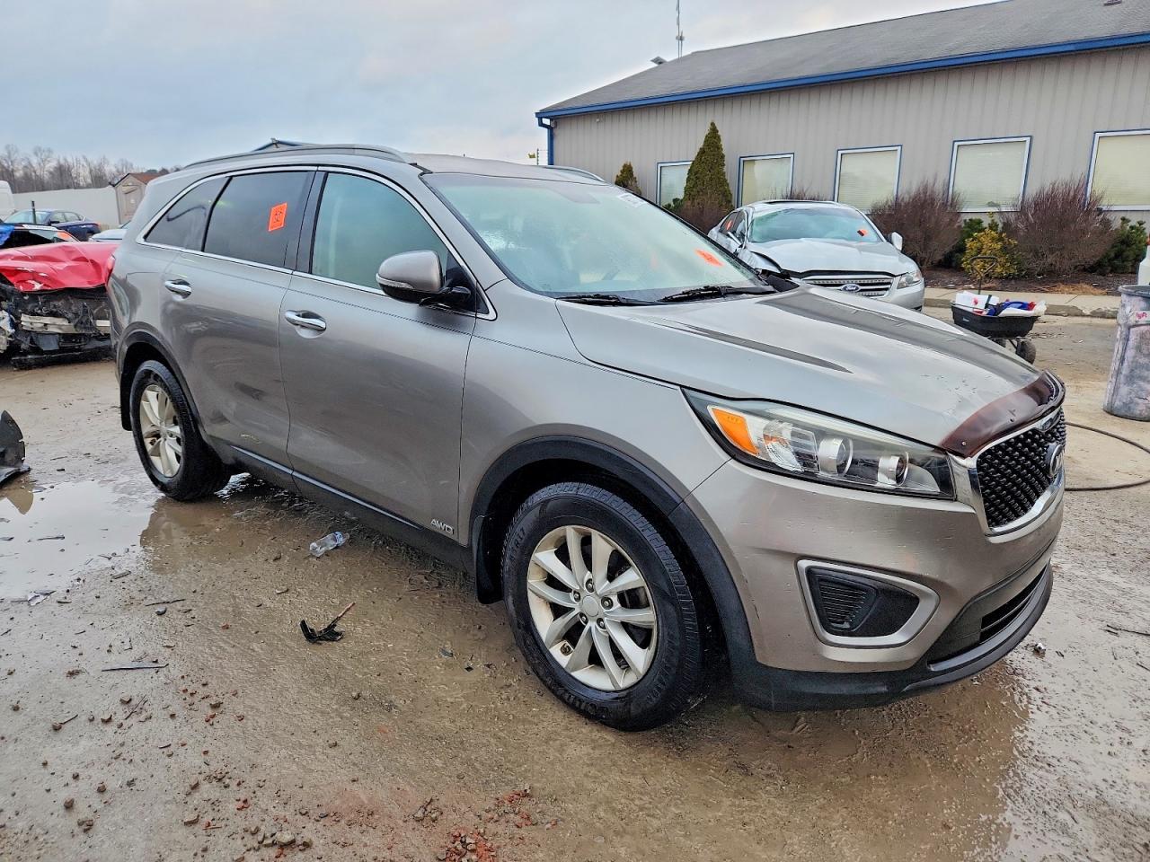 2016 KIA SORENTO LX photo 4