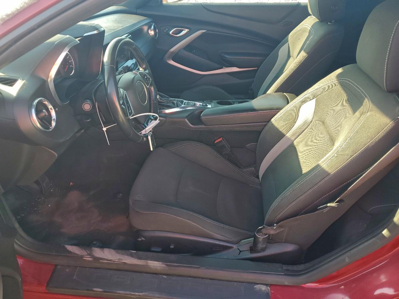 2017 CHEVROLET CAMARO LT photo 7