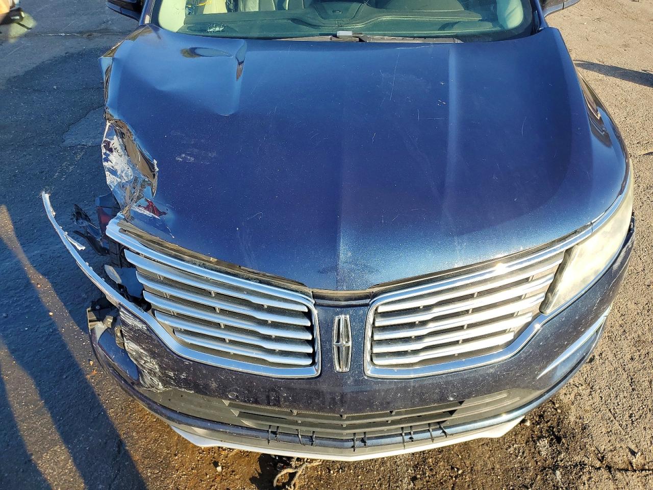 2017 LINCOLN MKC RESERVE photo 11