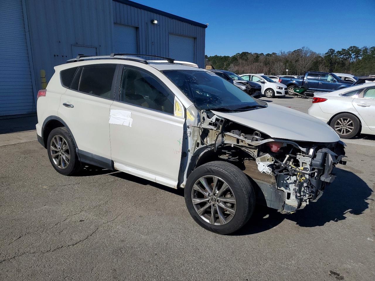 2016 TOYOTA RAV4 LIMITED photo 4