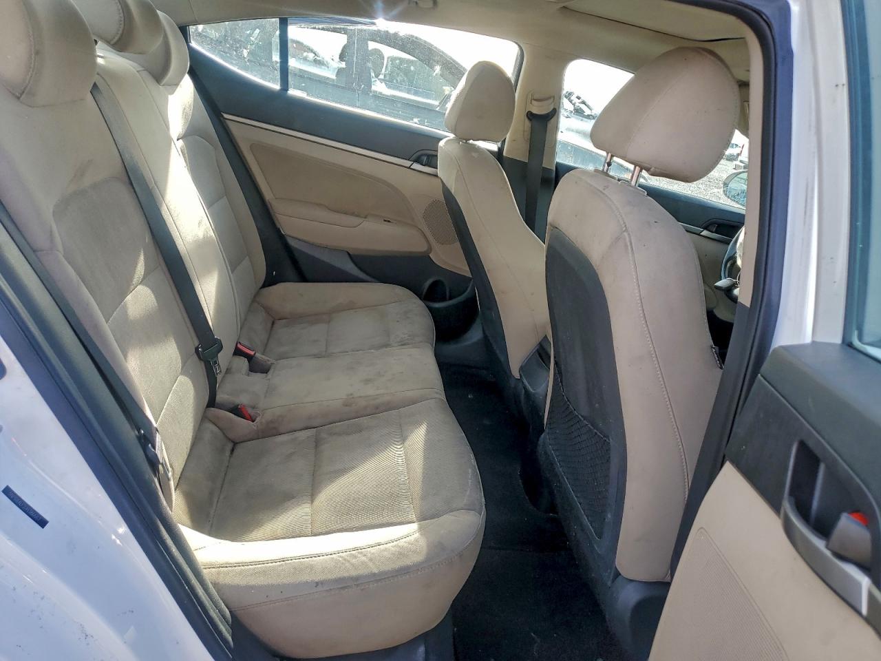 2018 HYUNDAI ELANTRA SEL photo 10