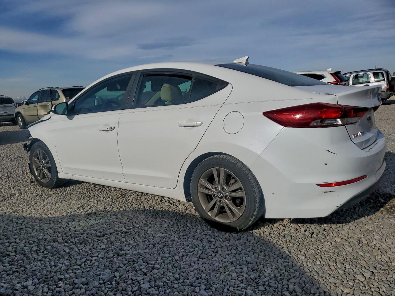 2018 HYUNDAI ELANTRA SEL photo 2
