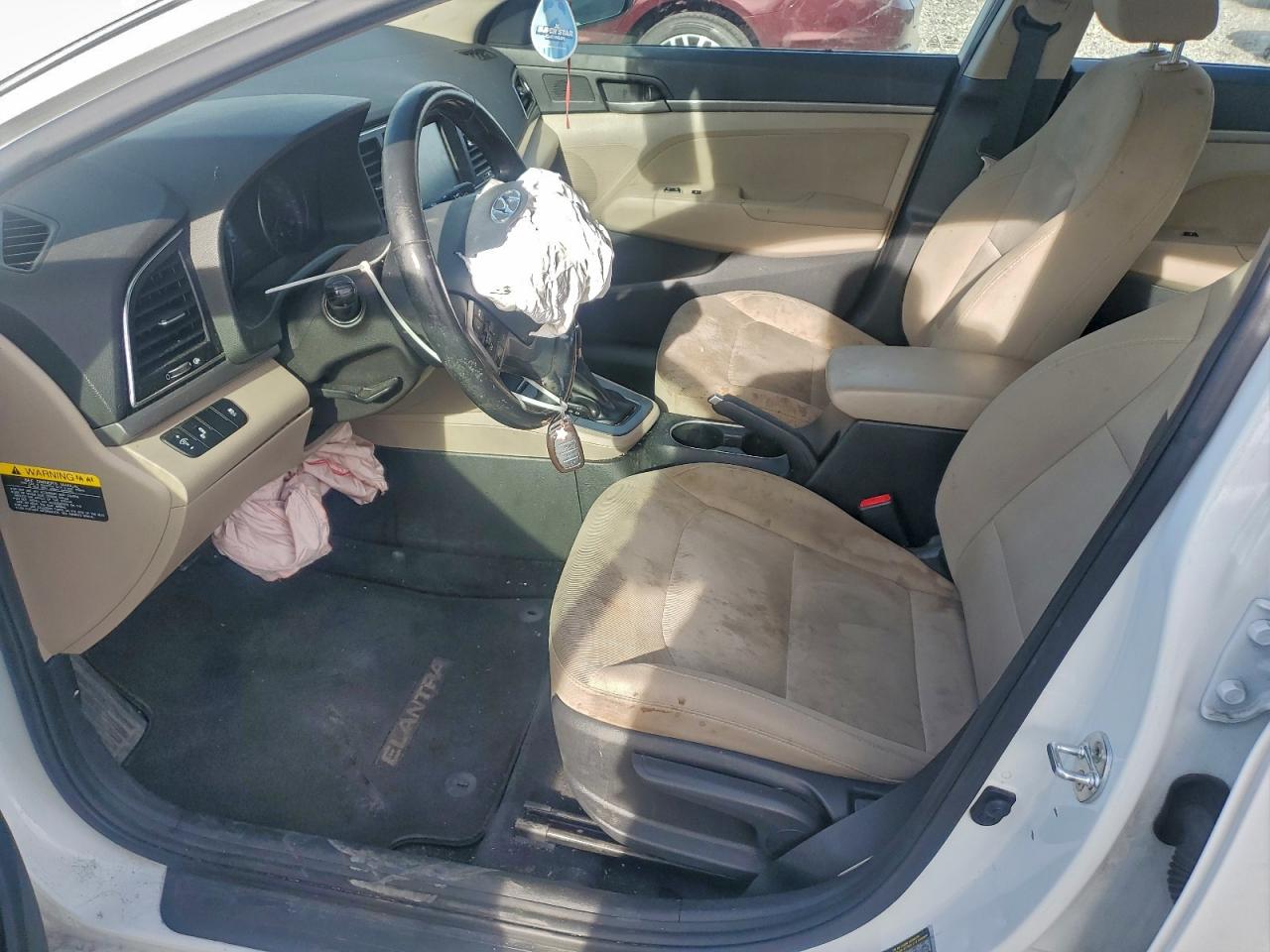 2018 HYUNDAI ELANTRA SEL photo 7