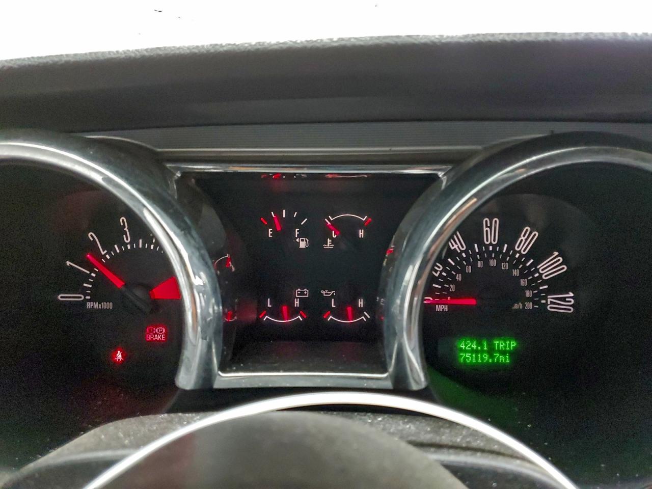 2006 FORD MUSTANG photo 9