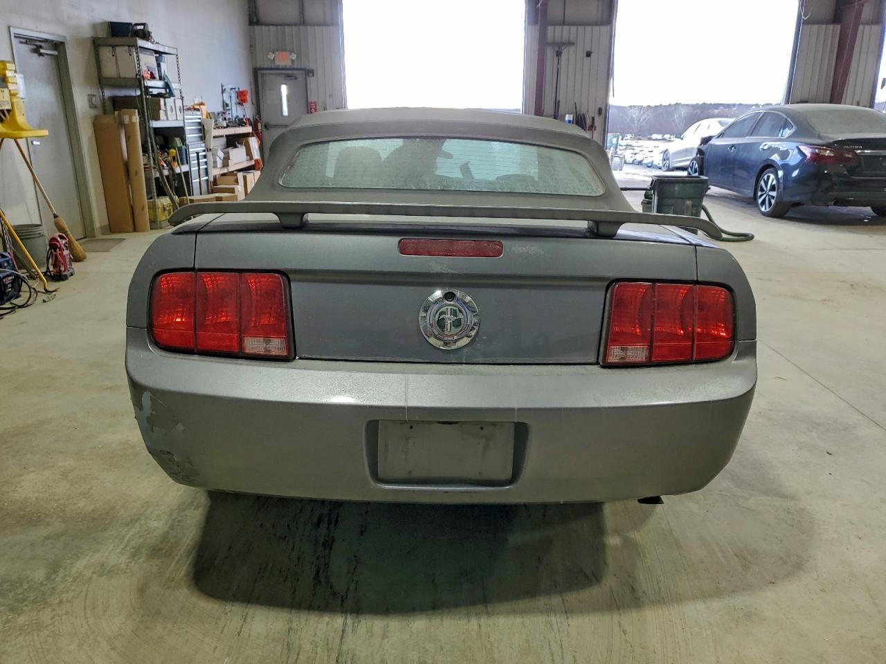 2006 FORD MUSTANG photo 6