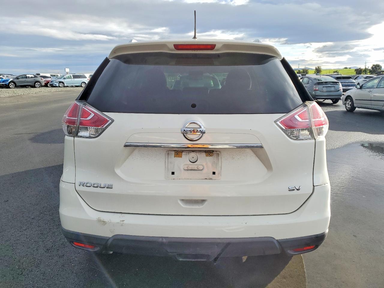 2016 NISSAN ROGUE S photo 6