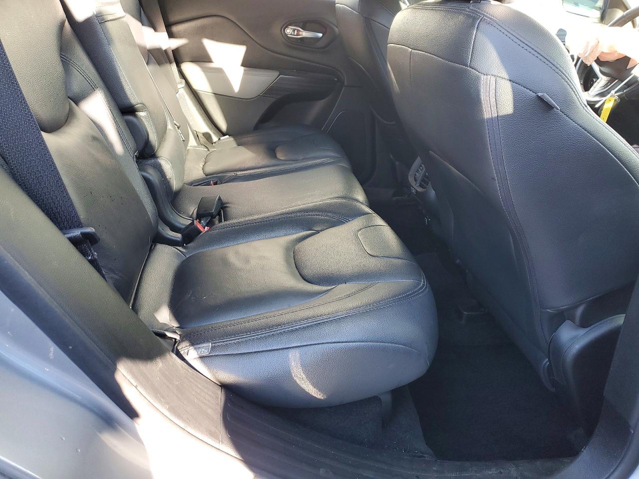 2014 JEEP CHEROKEE LATITUDE photo 11