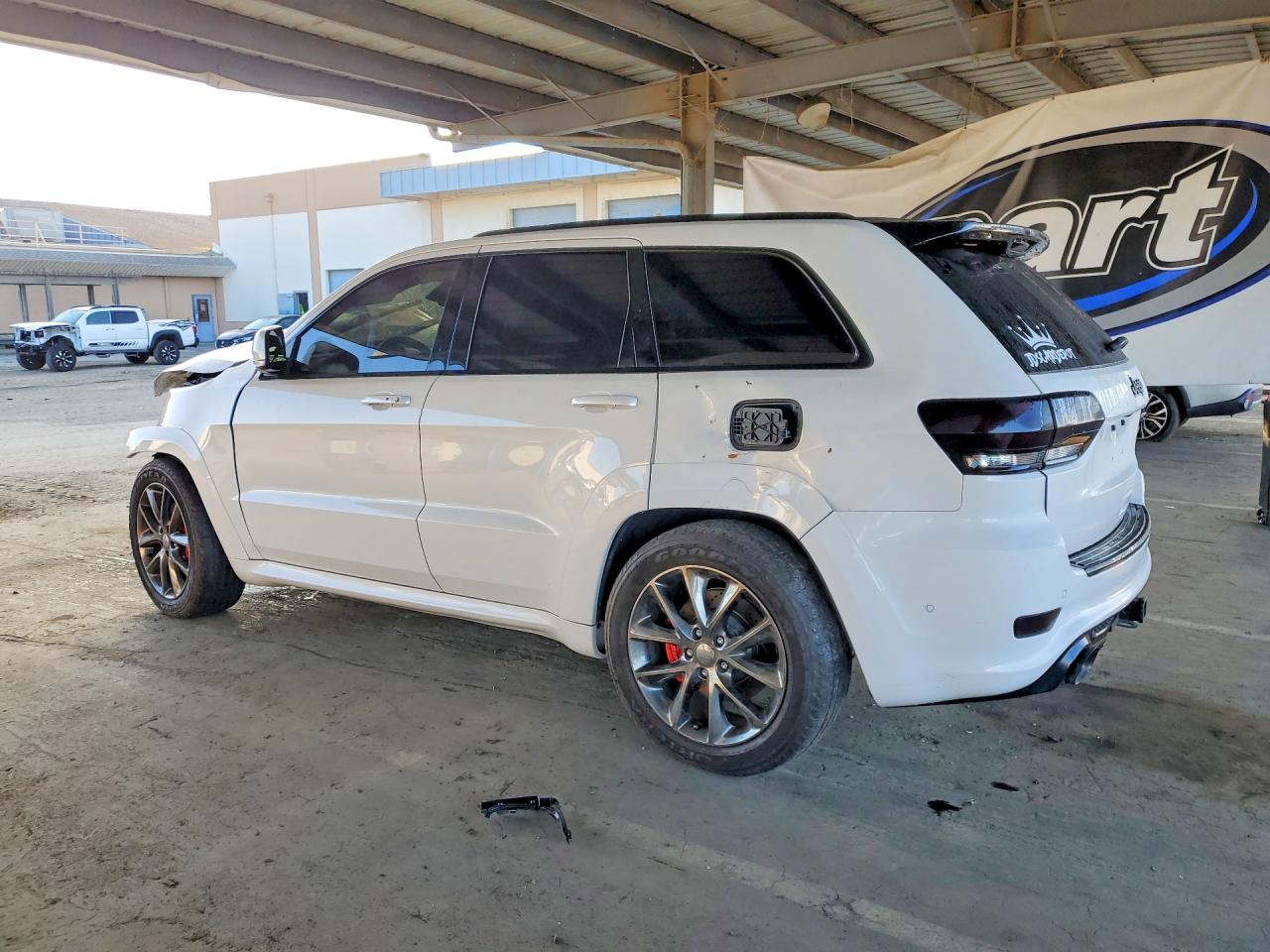 2019 JEEP GRAND CHEROKEE SRT-8 photo 4