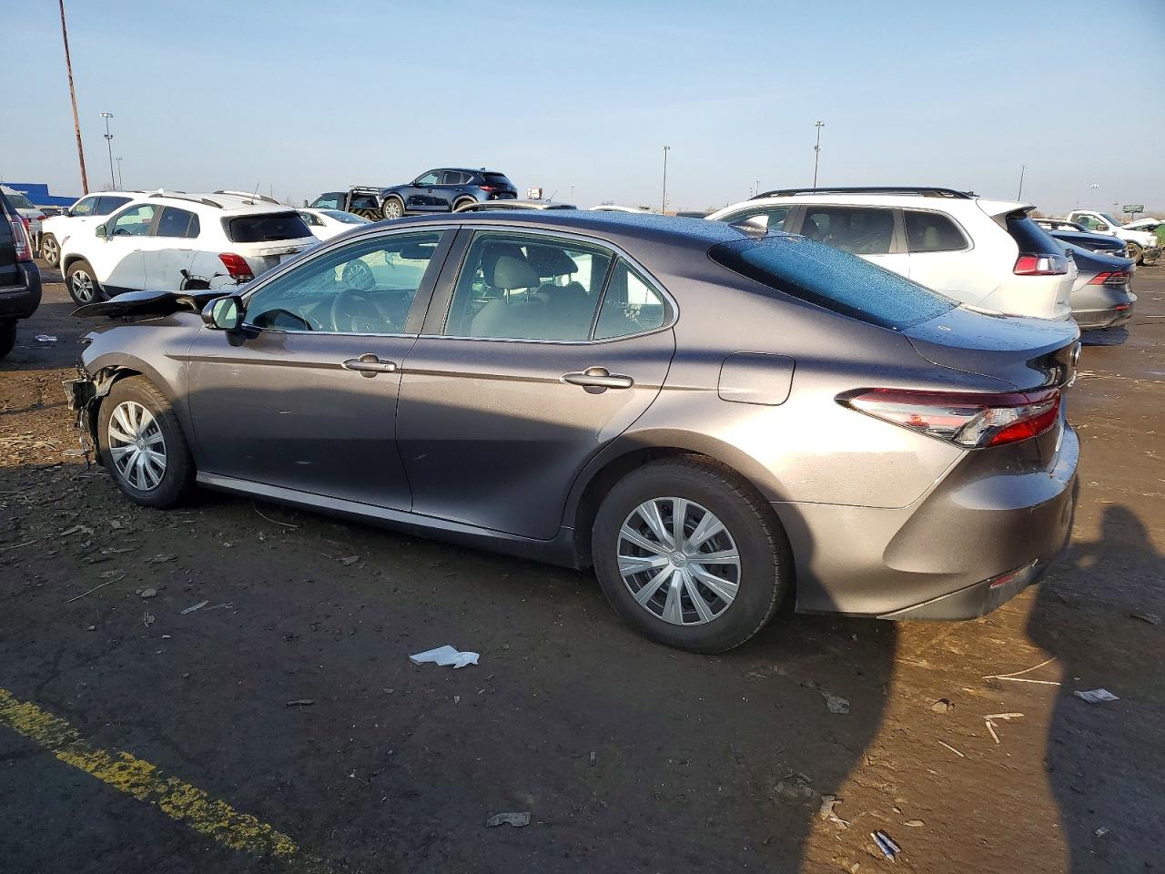2023 TOYOTA CAMRY LE photo 2