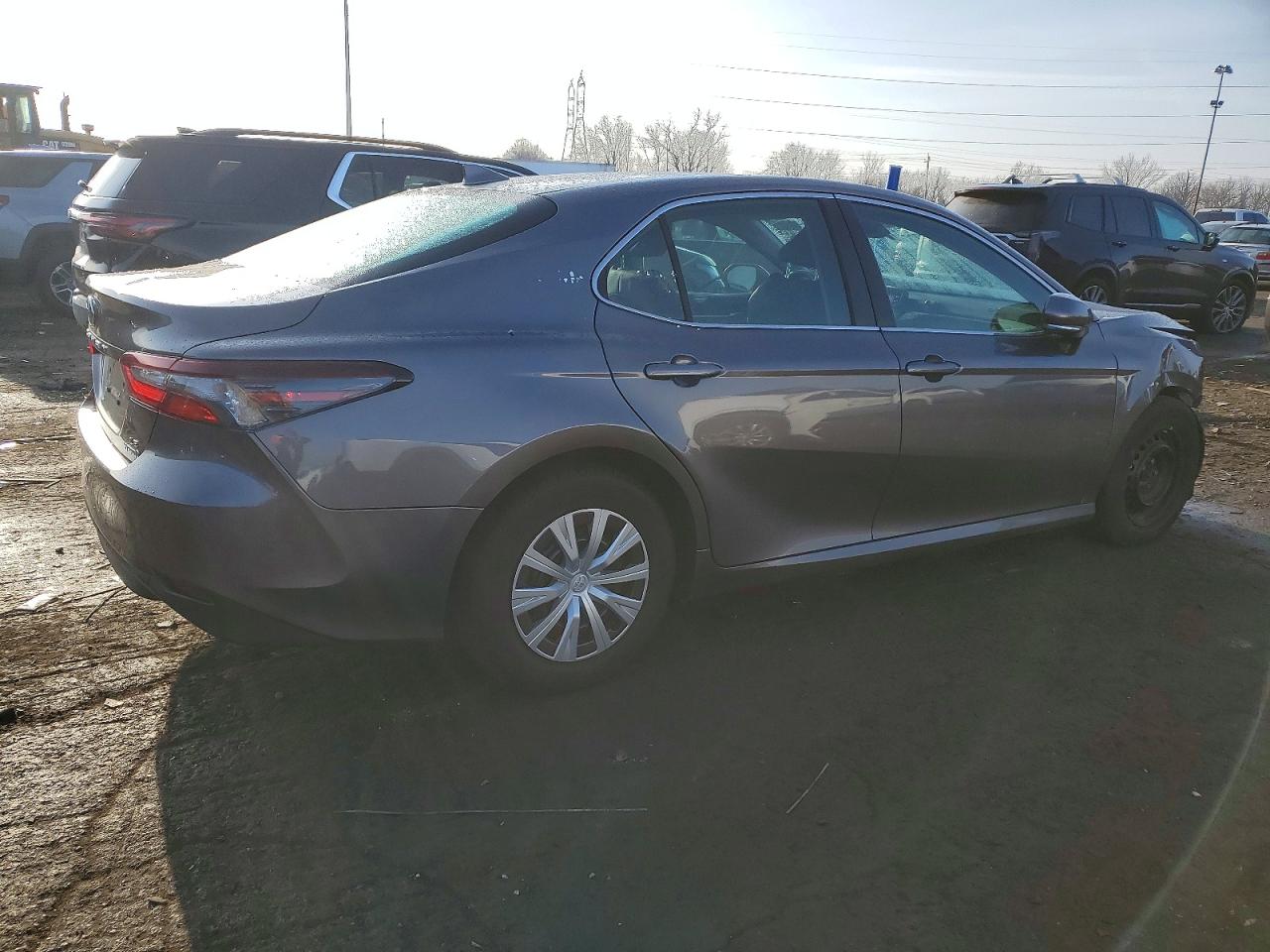 2023 TOYOTA CAMRY LE photo 3