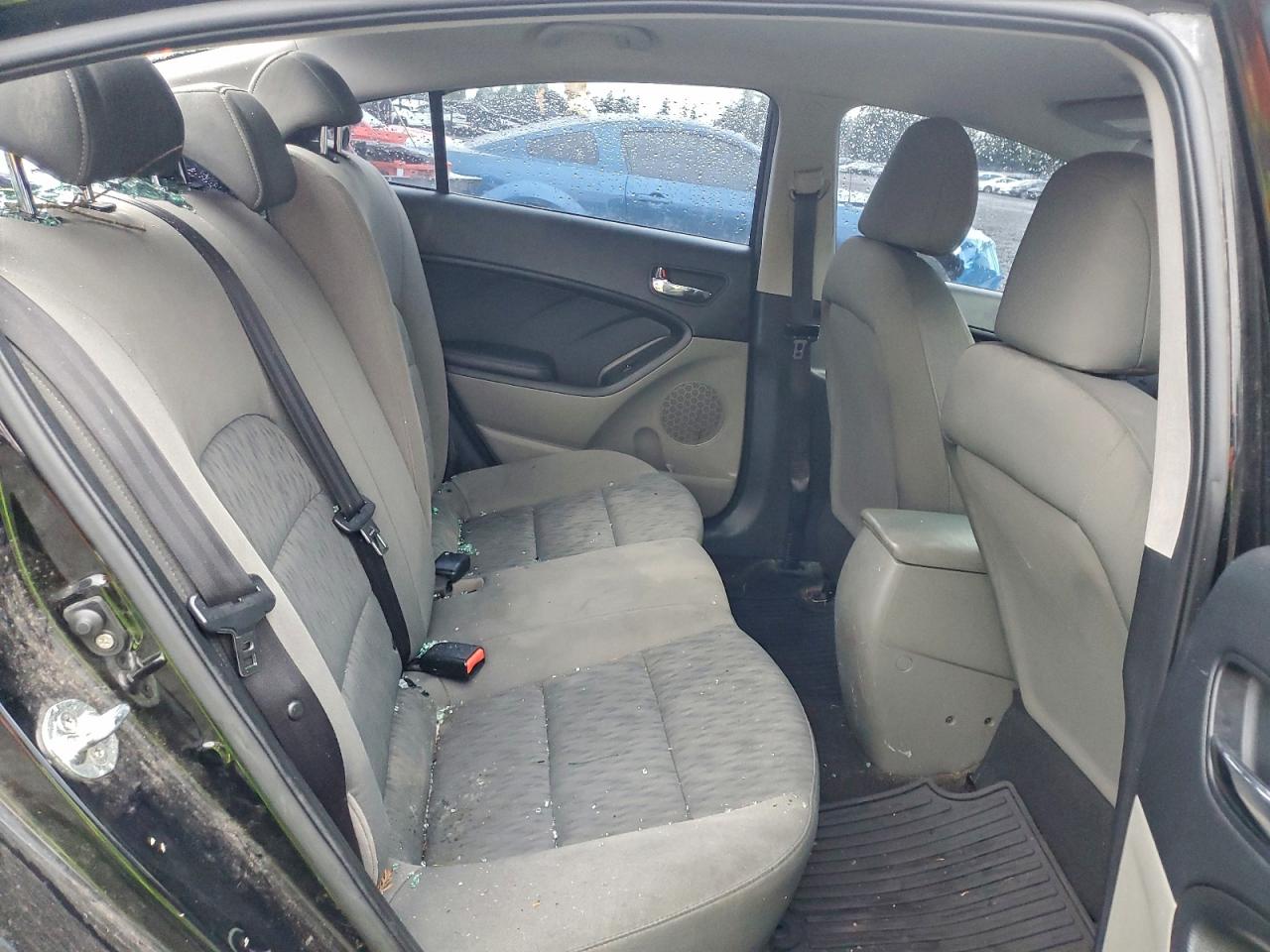 2015 KIA FORTE LX photo 19
