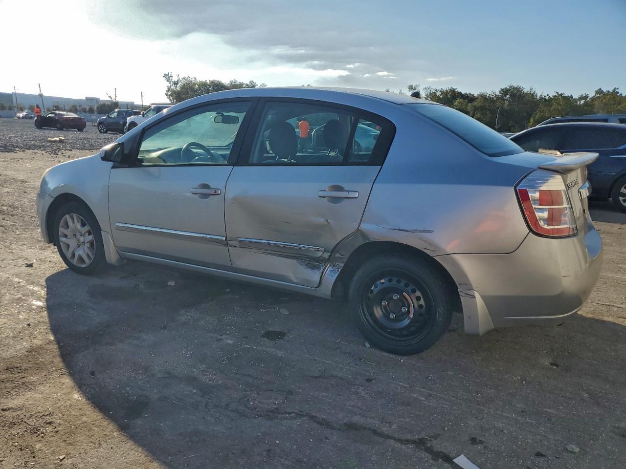 2012 NISSAN SENTRA 2.0 photo 2