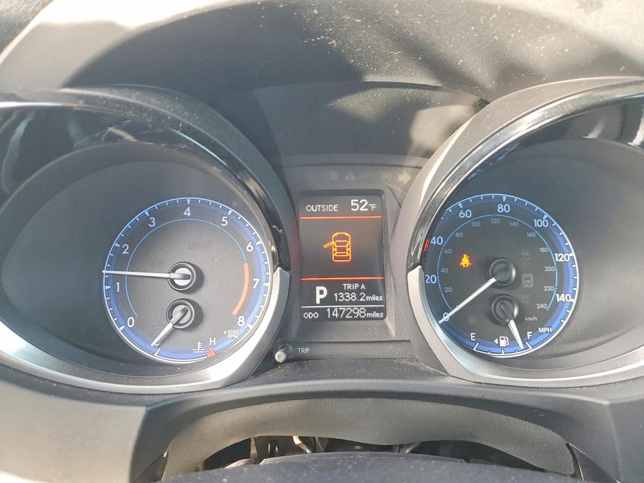 2015 TOYOTA COROLLA L photo 9