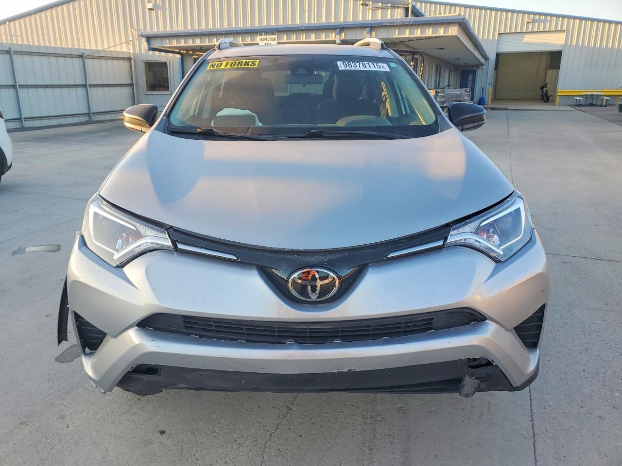 2017 TOYOTA RAV4 LE photo 5