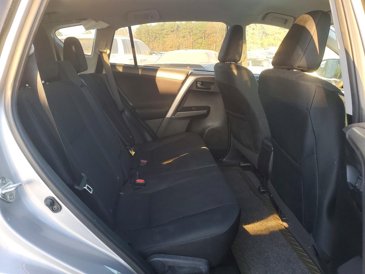2017 TOYOTA RAV4 LE photo 11