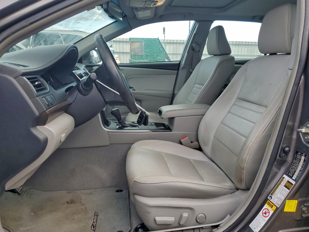 2016 TOYOTA CAMRY LE photo 7