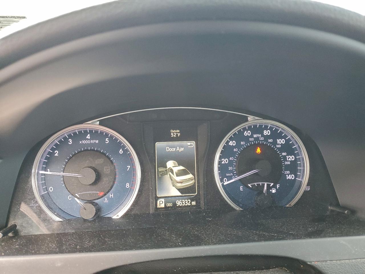 2016 TOYOTA CAMRY LE photo 9