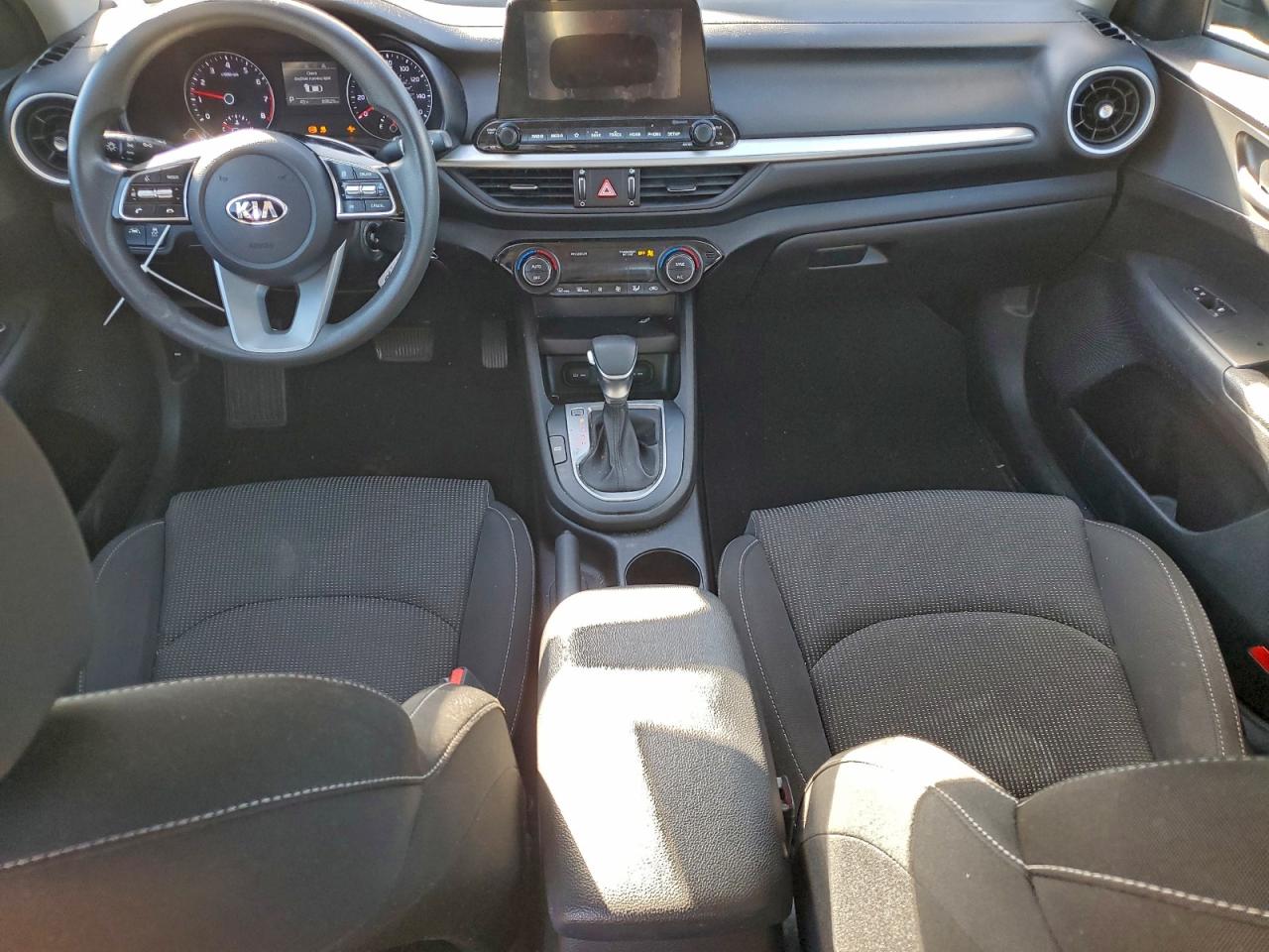 2019 KIA FORTE FE photo 8