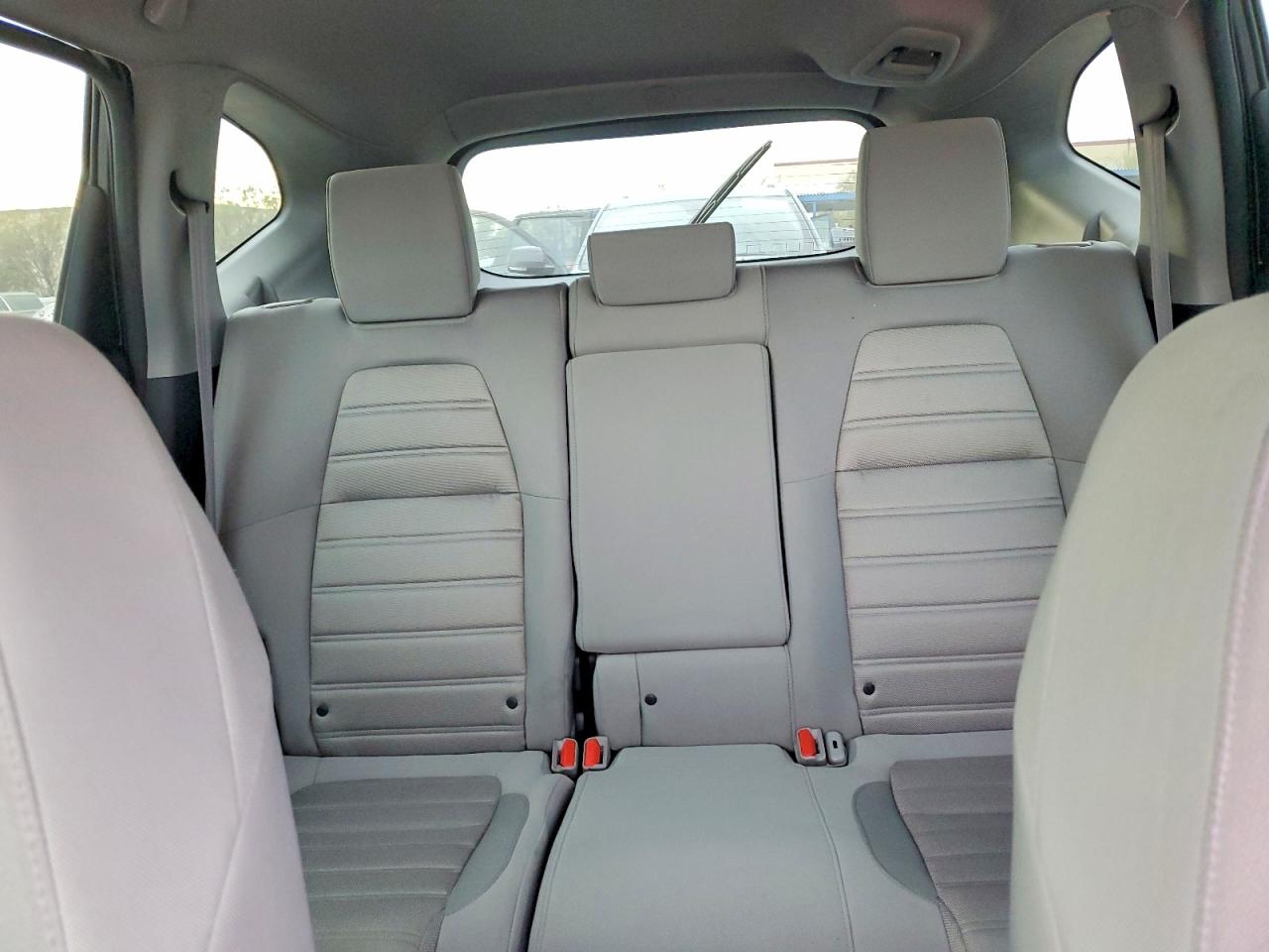 2017 HONDA CR-V LX photo 10