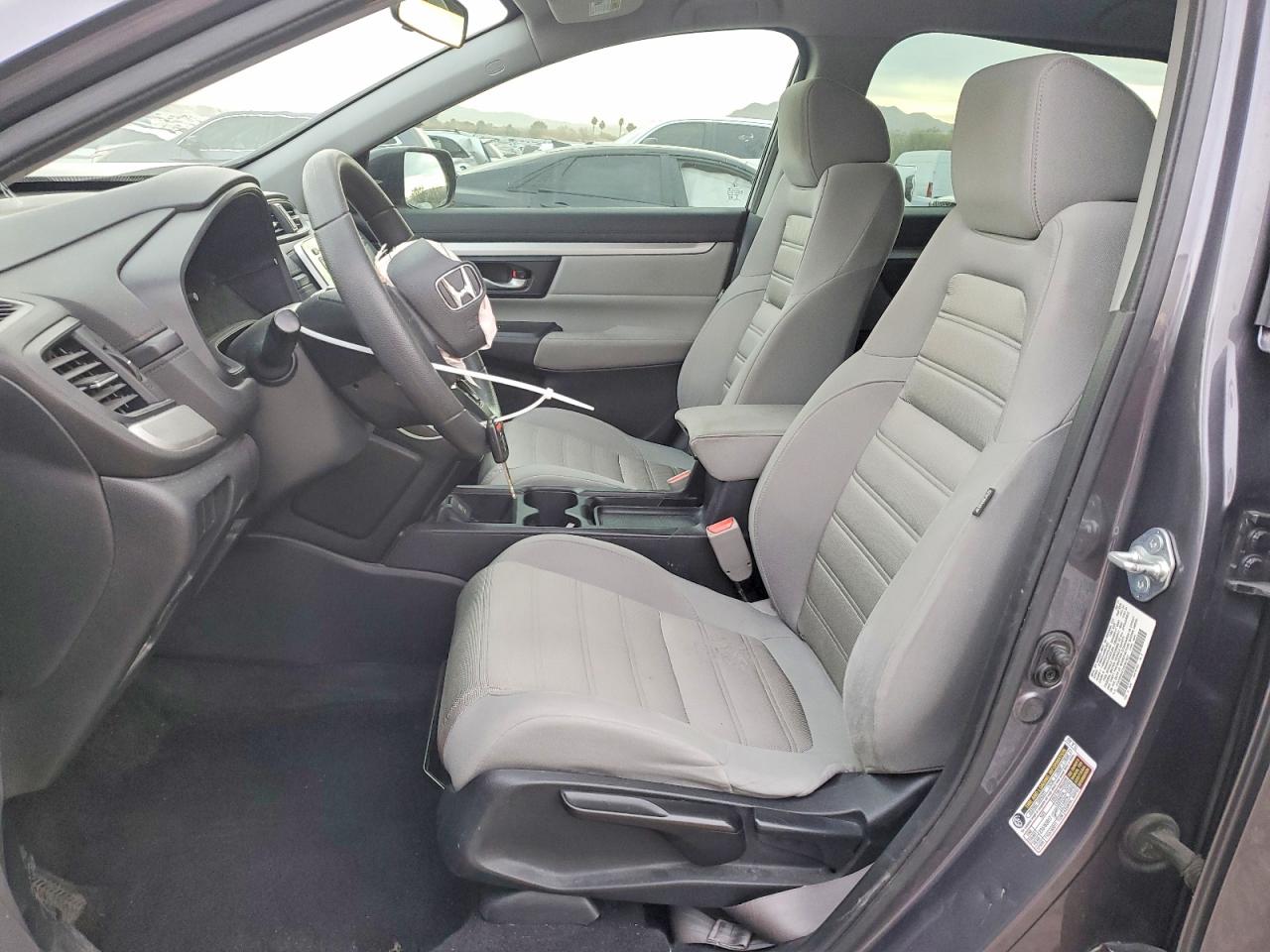 2017 HONDA CR-V LX photo 7