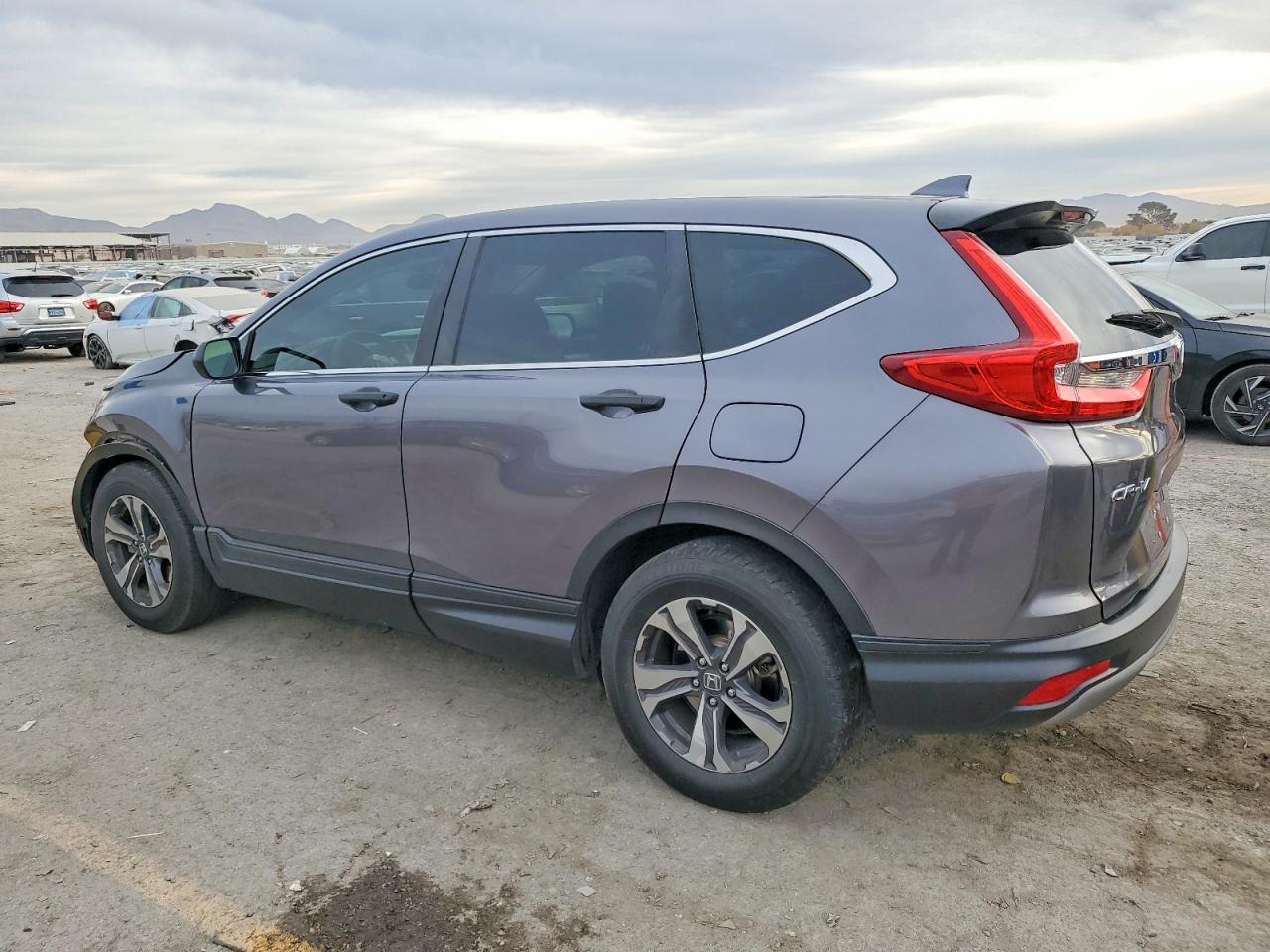 2017 HONDA CR-V LX photo 2