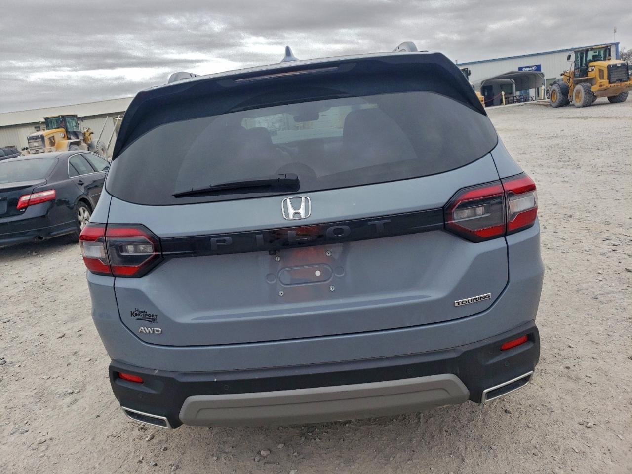 2025 HONDA PILOT TOURING photo 6