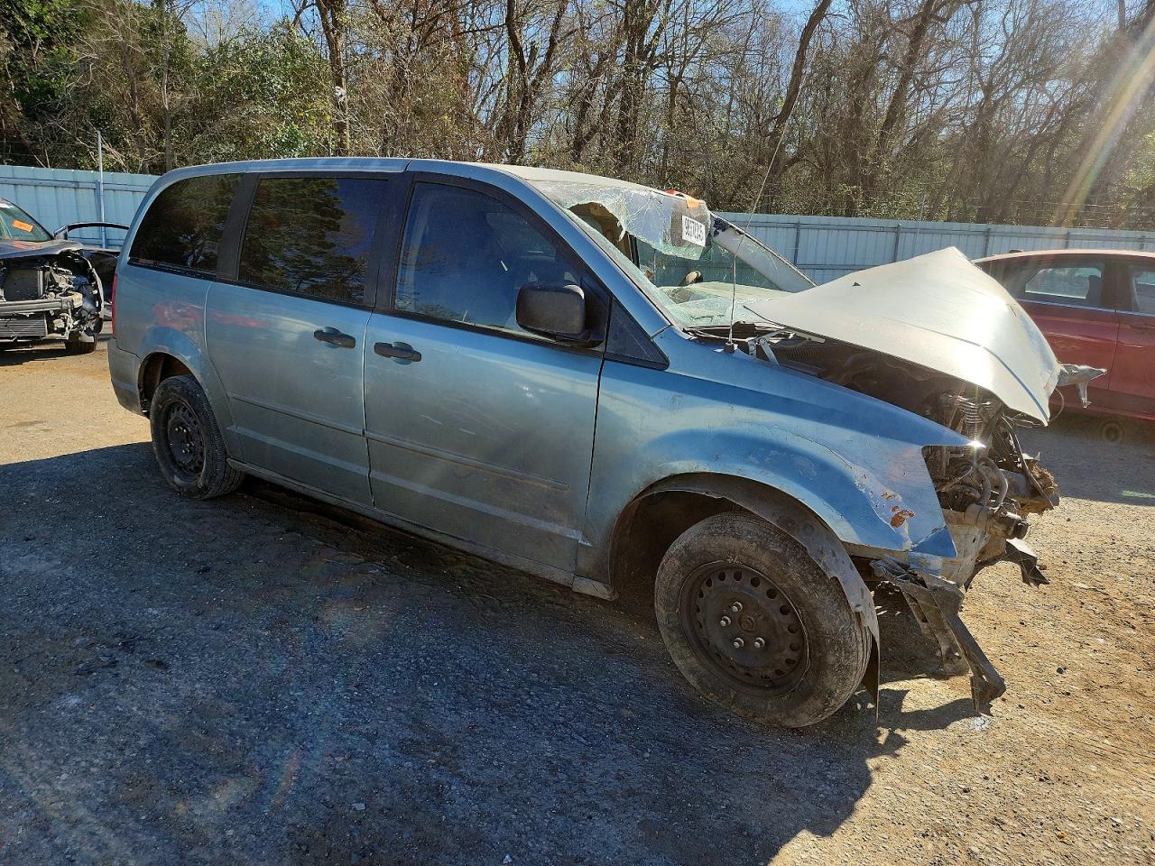 2008 CHRYSLER TOWN & COUNTRY LX photo 4