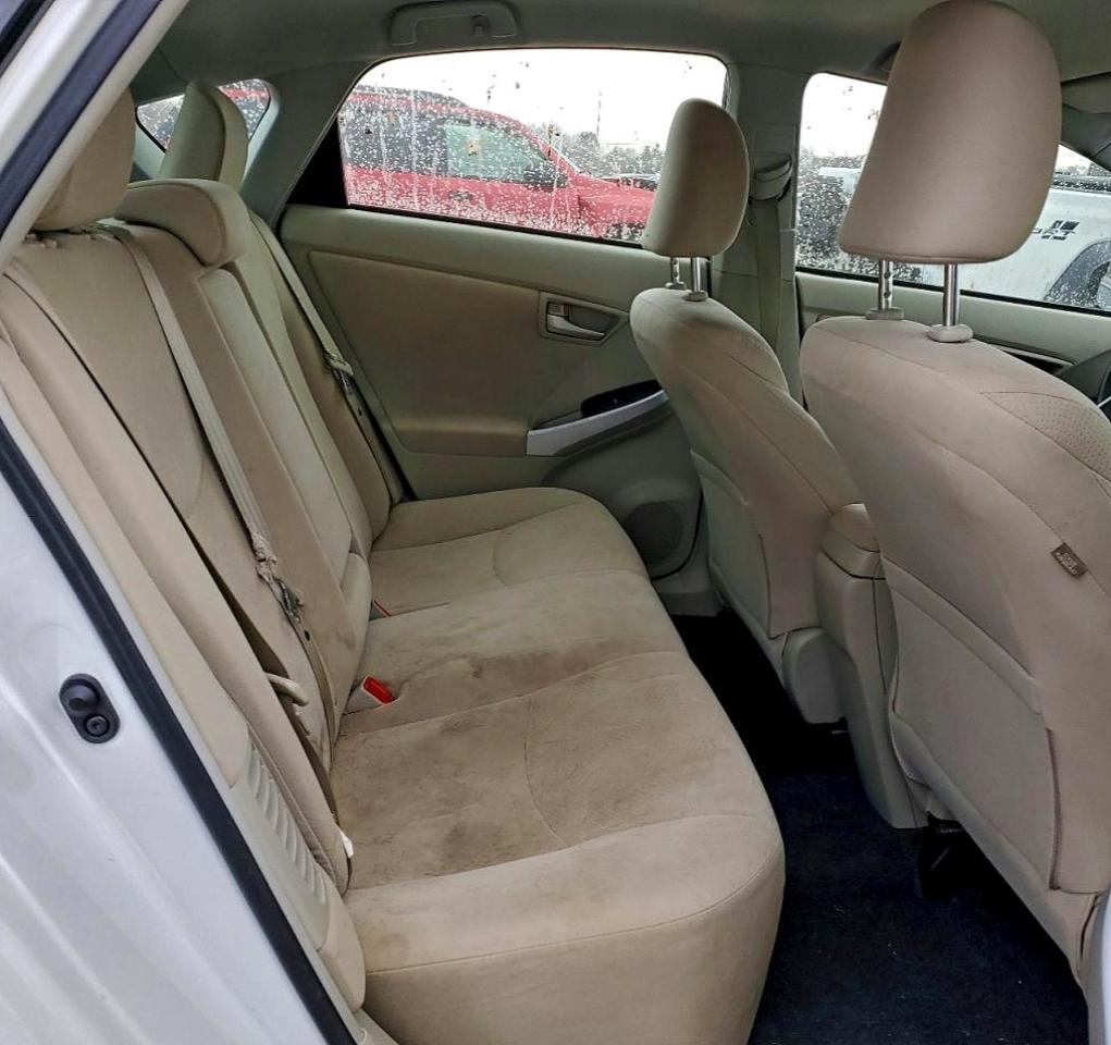 2013 TOYOTA PRIUS photo 10