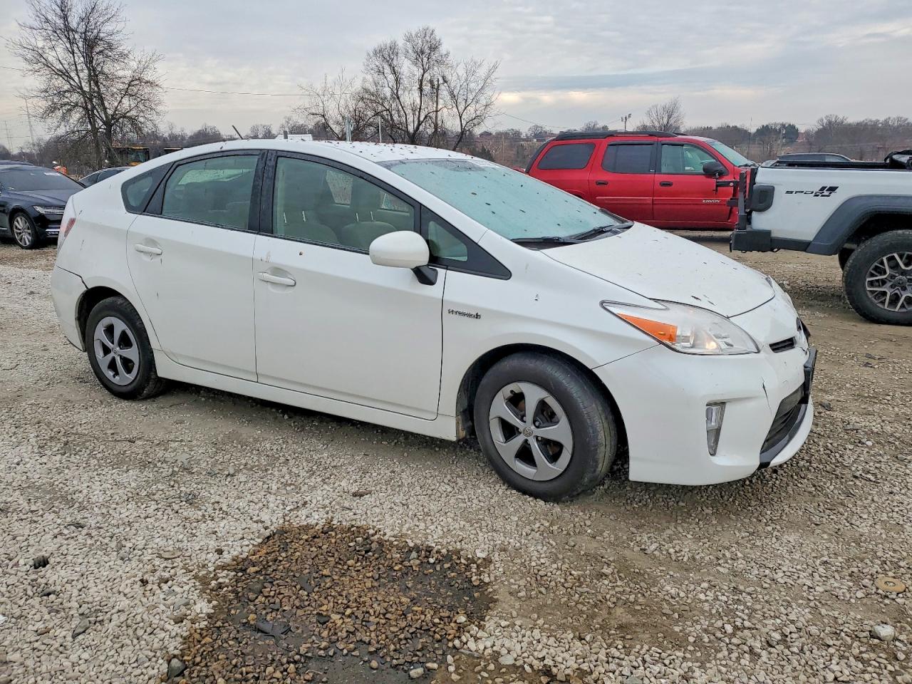 2013 TOYOTA PRIUS photo 4