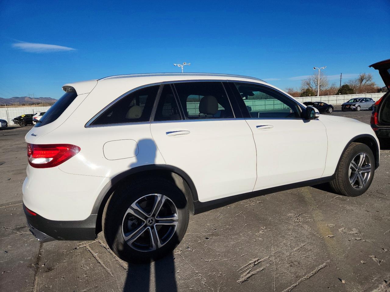 2018 MERCEDES-BENZ GLC 300 4MATIC photo 3