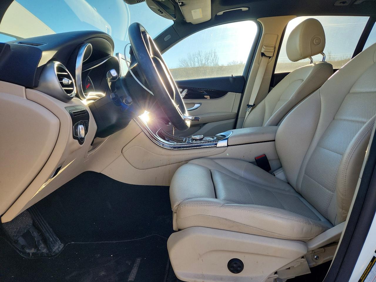 2018 MERCEDES-BENZ GLC 300 4MATIC photo 7