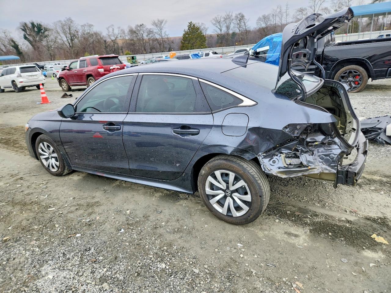2024 HONDA CIVIC LX photo 3
