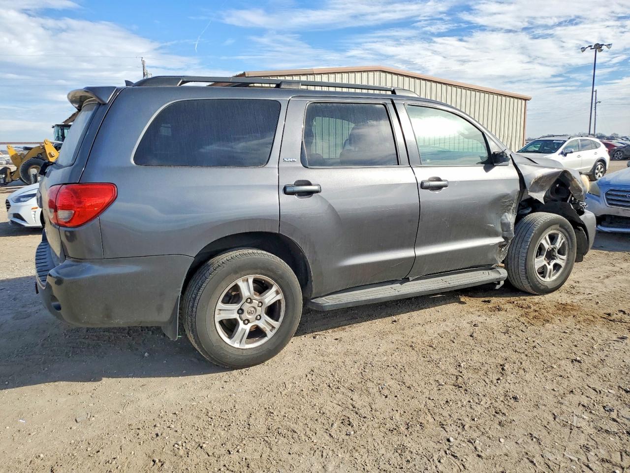 2011 TOYOTA SEQUOIA SR5 photo 3
