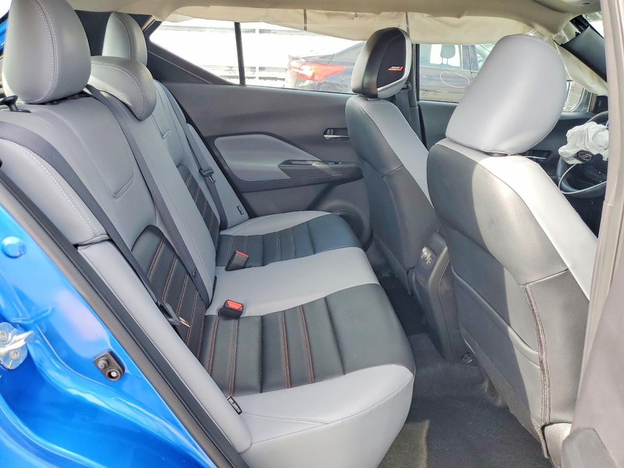 2023 NISSAN KICKS SR photo 11