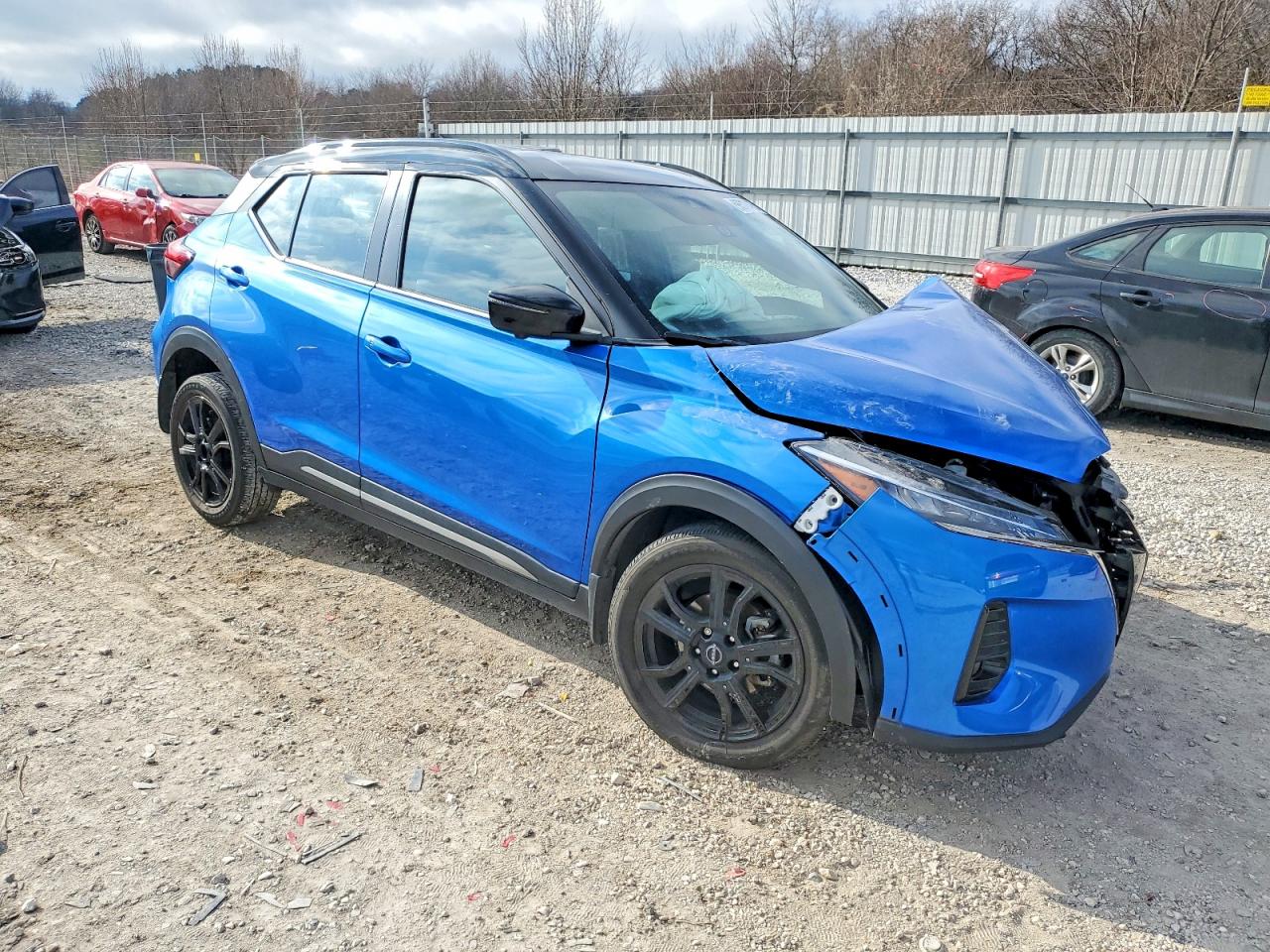 2023 NISSAN KICKS SR photo 4