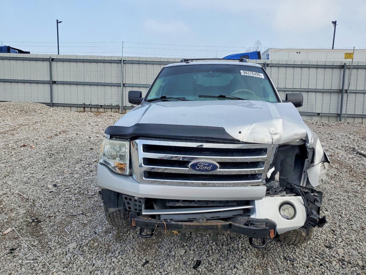 2010 FORD EXPEDITION XLT photo 5